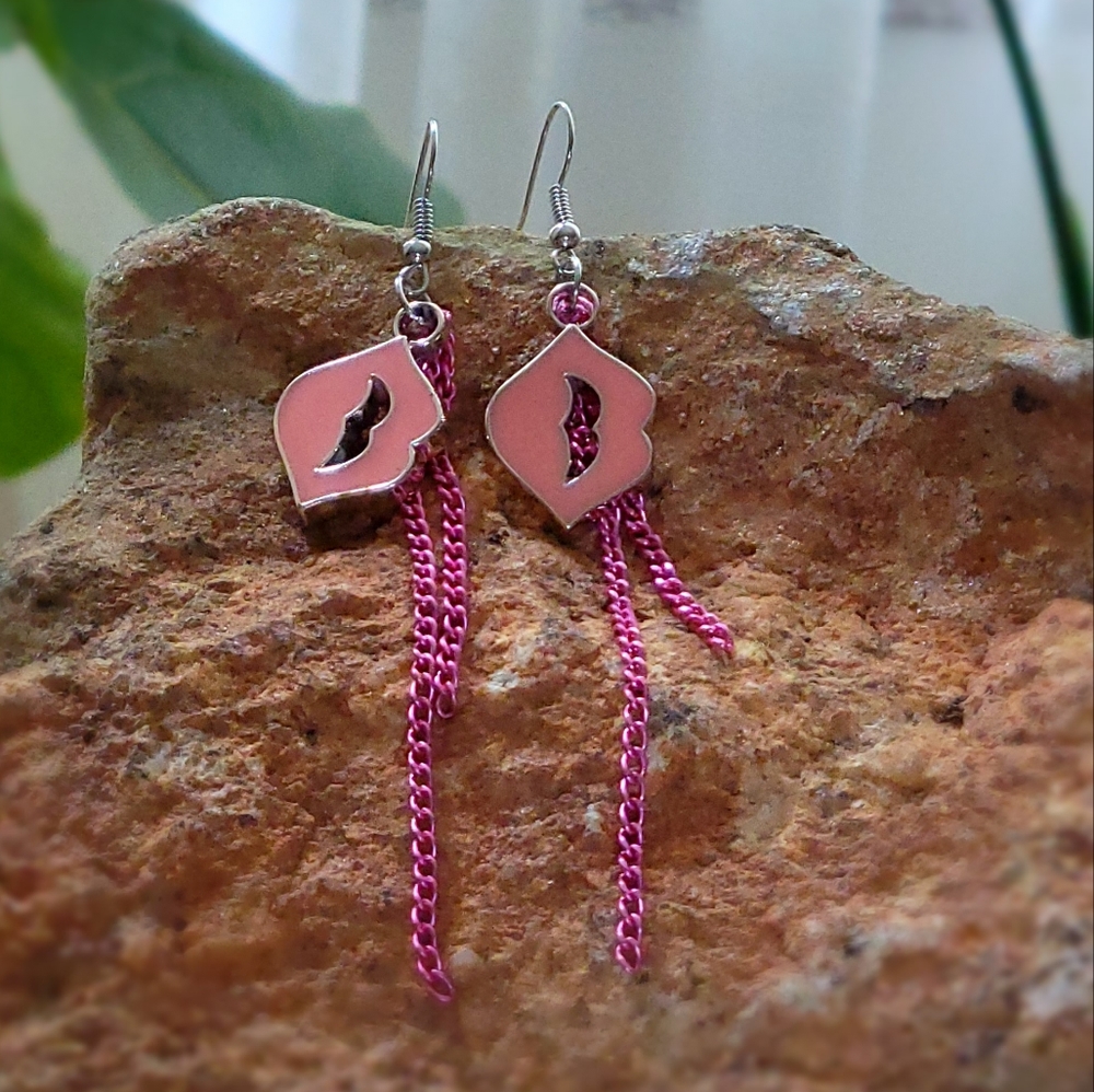 Dangling Fun Lips Earrings Fashion Jewelry